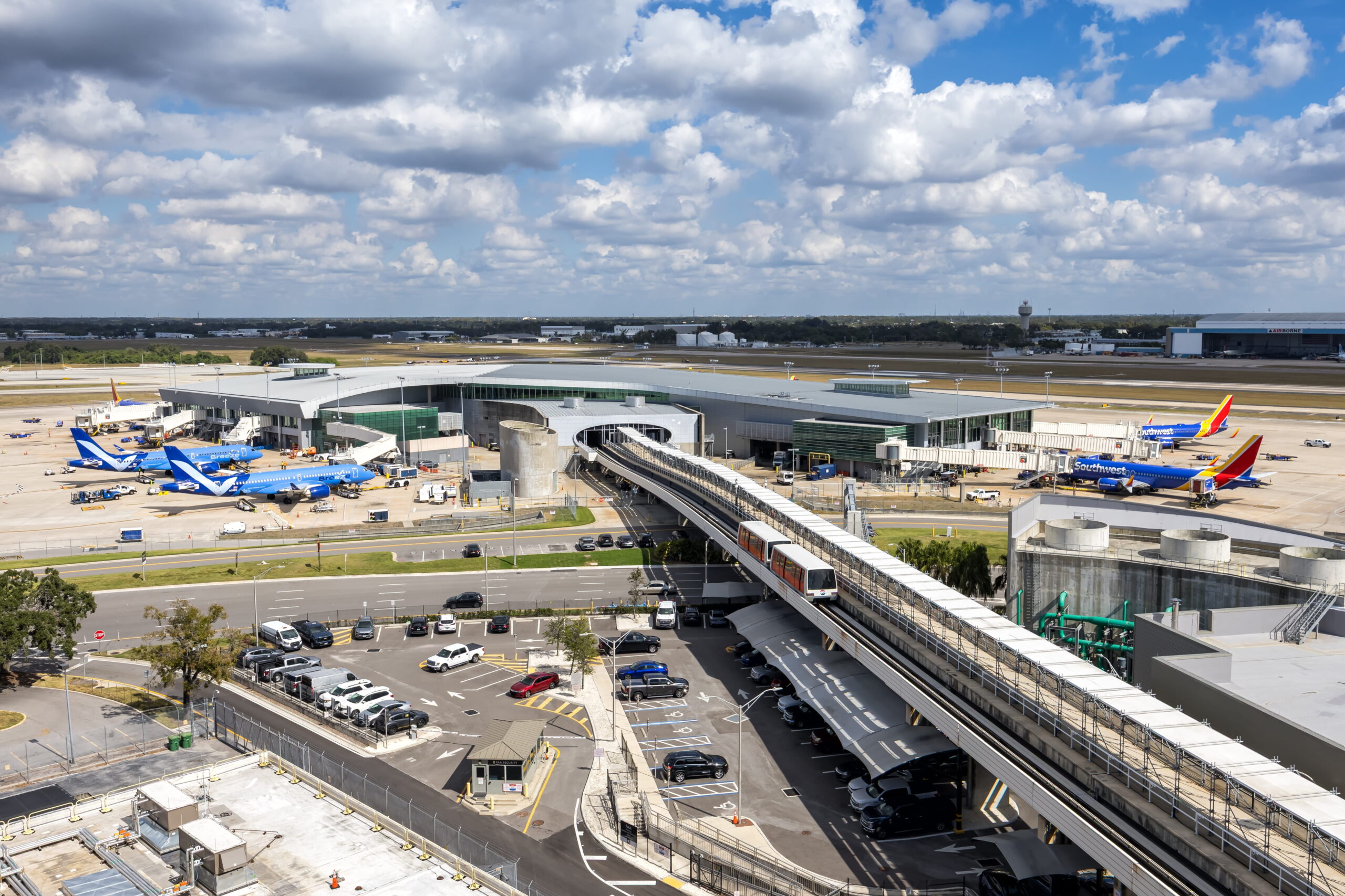 Tampa Airport limo drop off and pickup